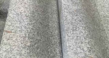 焦作芙蓉白S型拉丝面路沿石