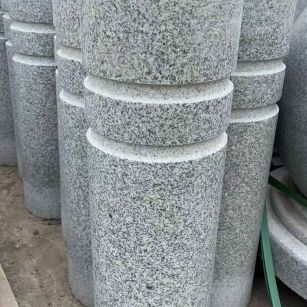 焦作 芝麻白花岗岩挡车柱、隔离柱多少钱