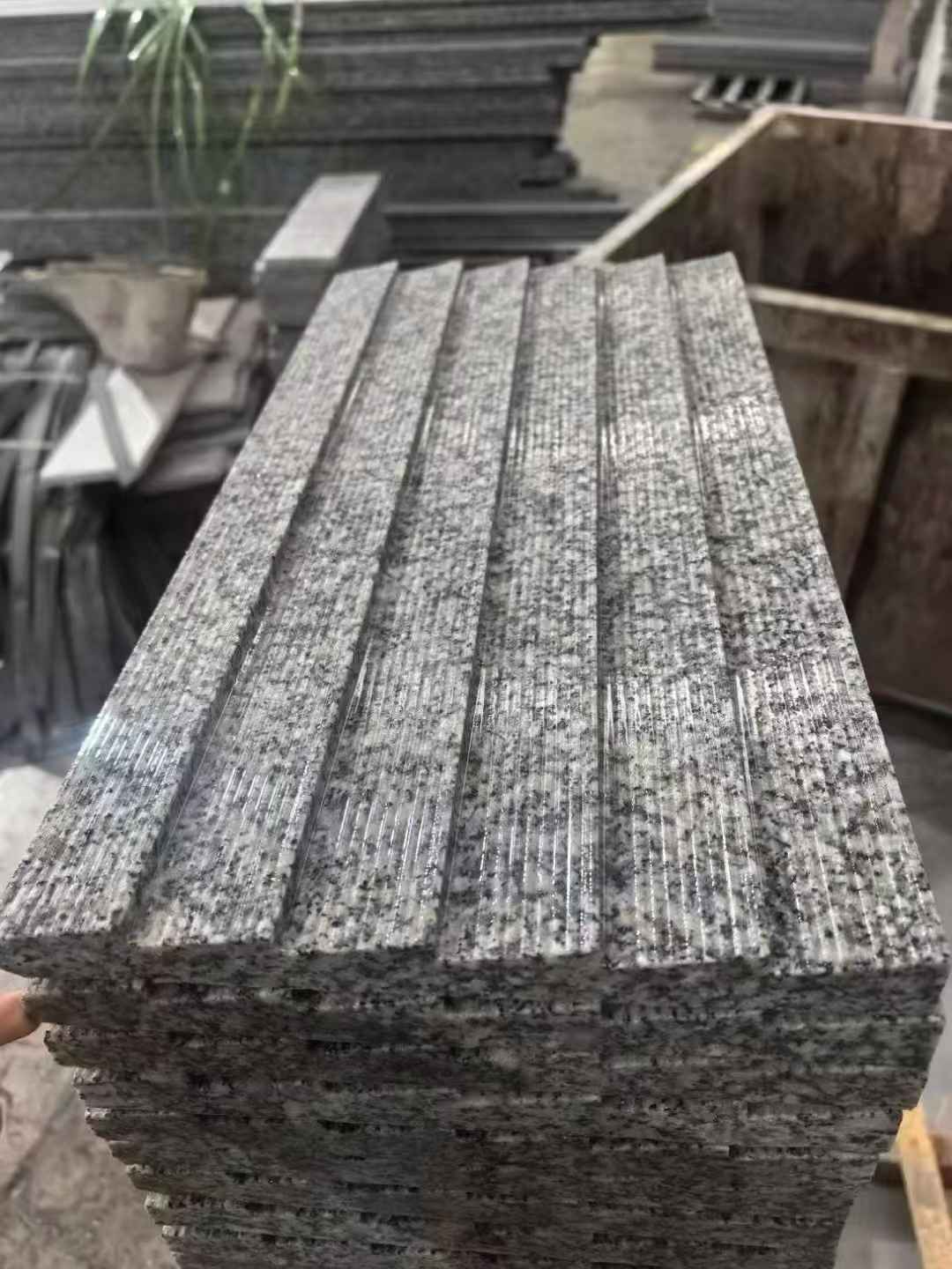 焦作 狼牙石
