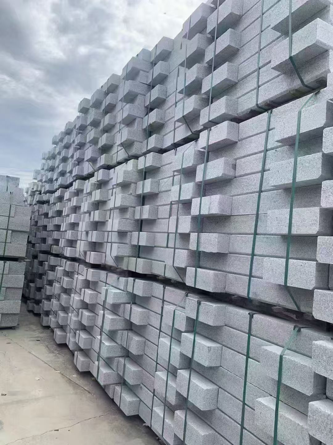 焦作 芝麻灰侧石