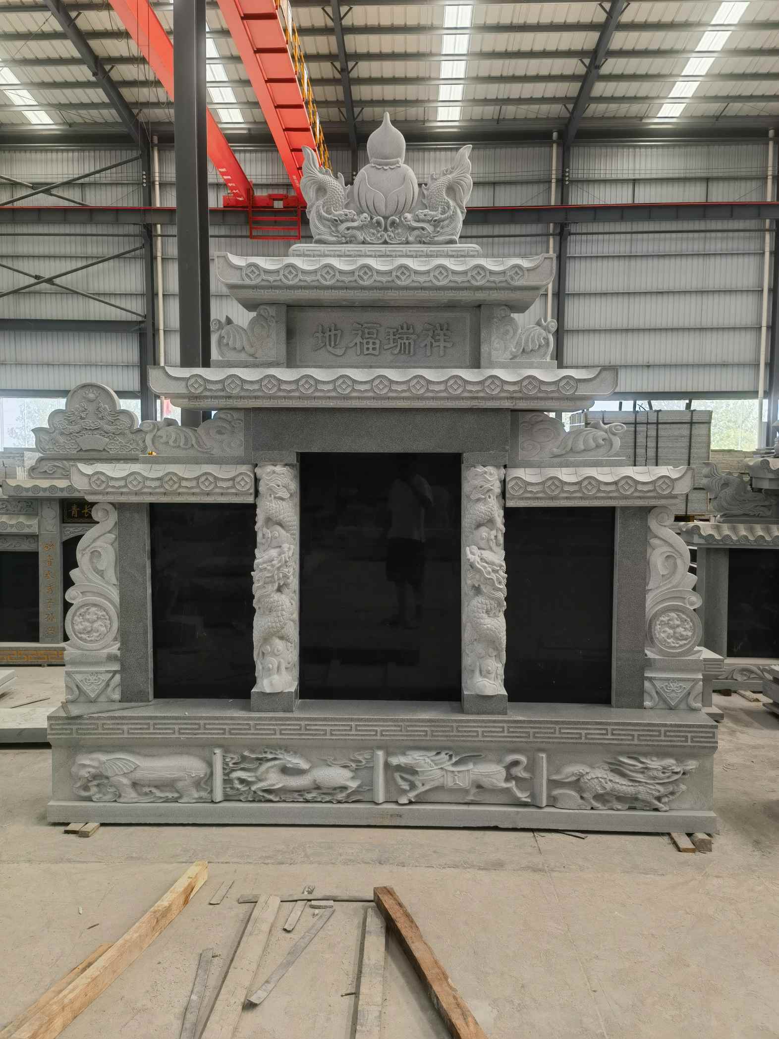 焦作 芝麻灰高档墓碑、土墓，一套也支持定做