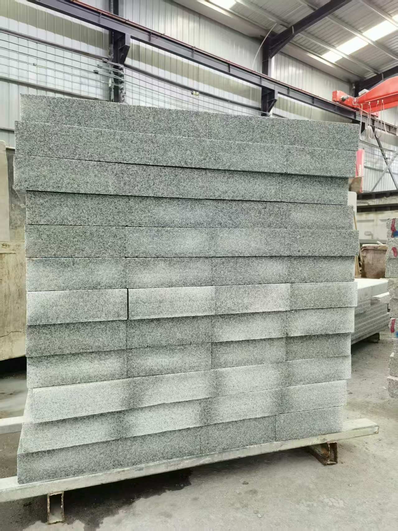 焦作 芝麻白10公分300*600广场地铺，A料定制，尺寸标准，厚薄均匀